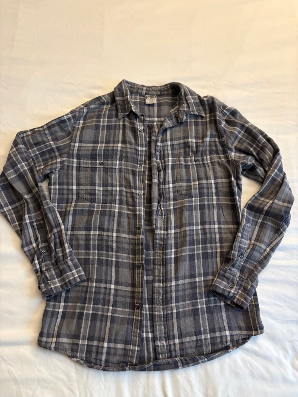 Hang Ten Men’s Grey White Black Flannel Long Sleeve Shirt Fall